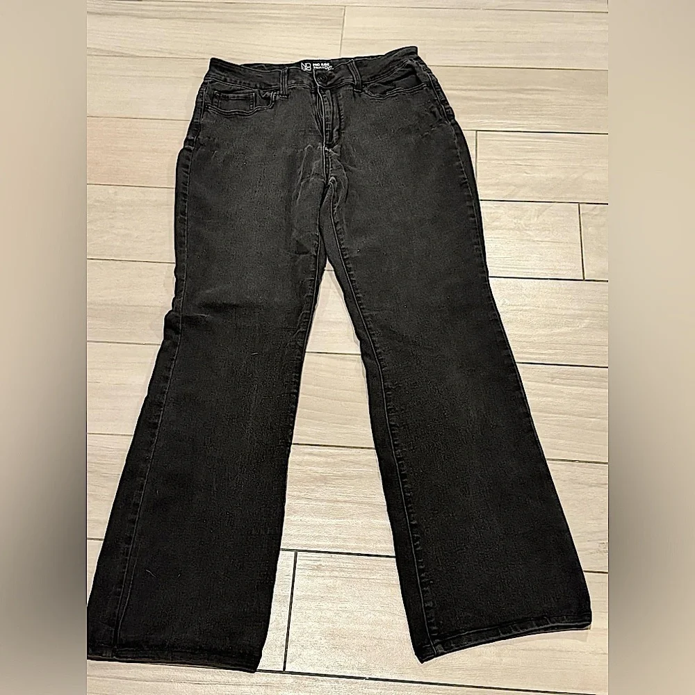 Black mid rise bootcut jeans size 15